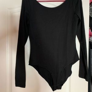 Long sleeve black body suit